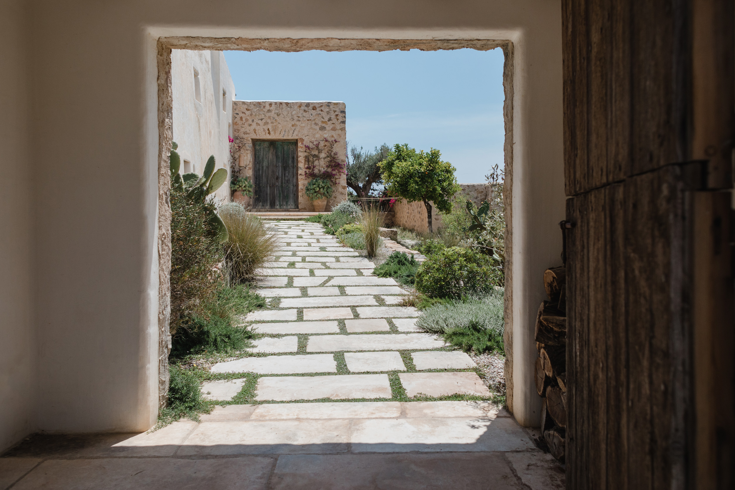 sustainable-landscaping-construction-ibiza